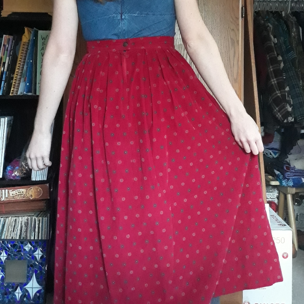 90s Walker & Lane Red Printed Corduroy Midi Skirt Size 8 Cotton Cottagecore - Picture 4 of 9